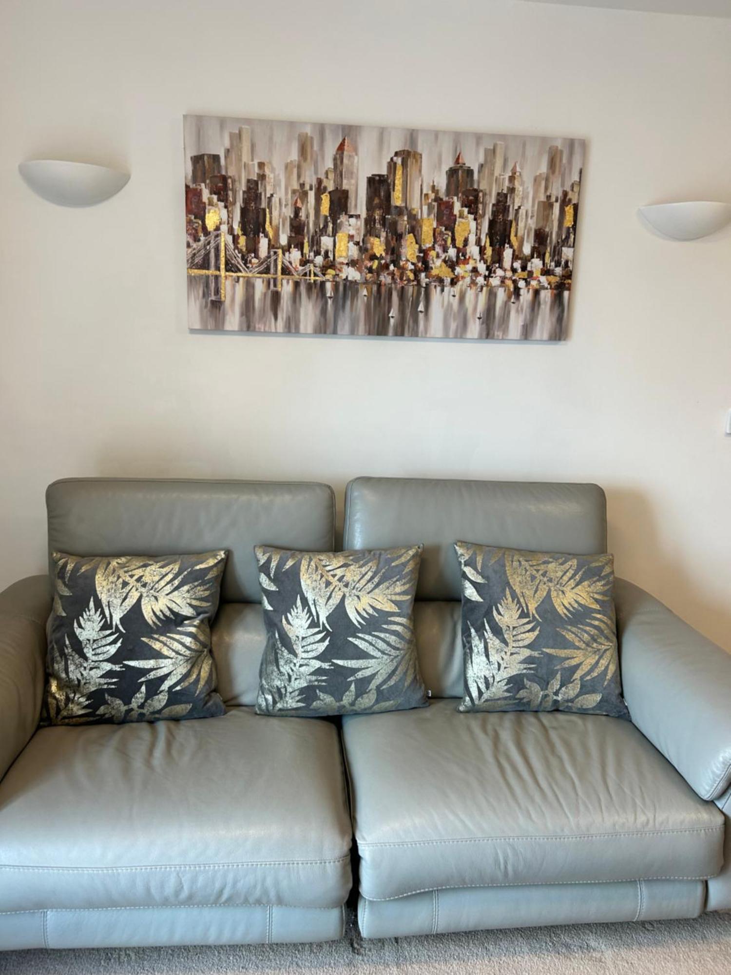 City Centre Apartment. Wrexham Exterior photo